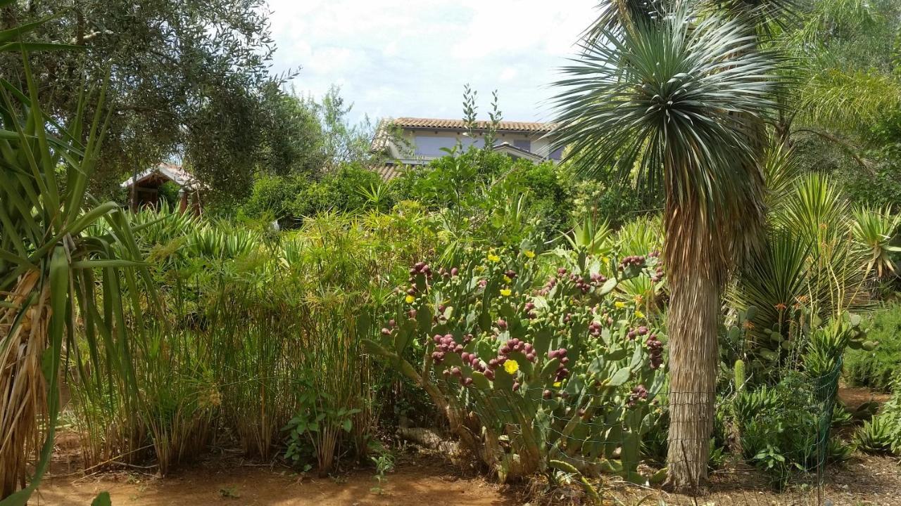 Le Radici Casa Vacanze Villa Copertino Exterior foto